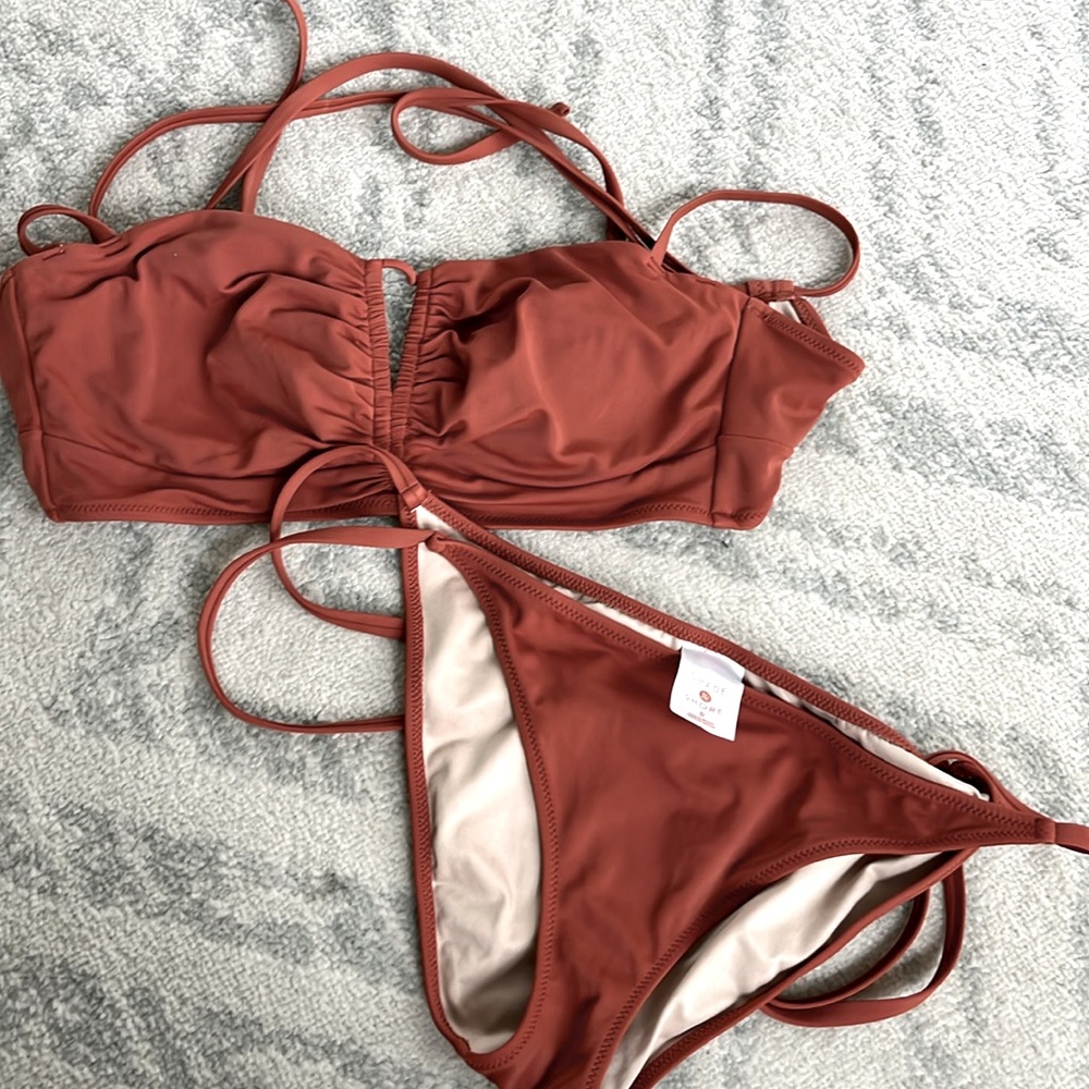 Rust brown bikini set. Small bottoms. 34 C top.